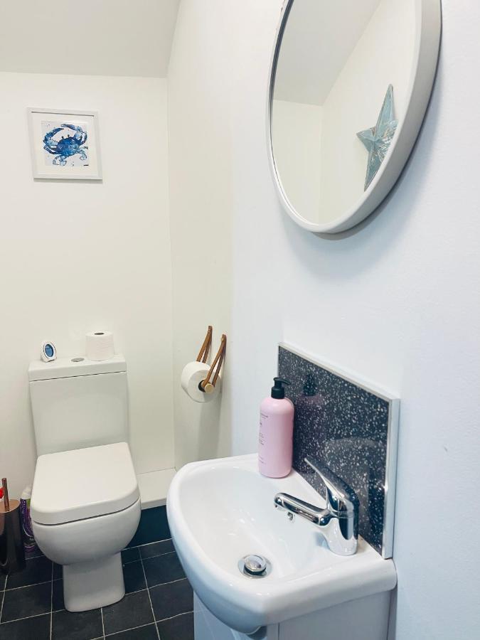 Elegant Studio1 Netflix Bathroom Close To Beach Swansea Exterior photo